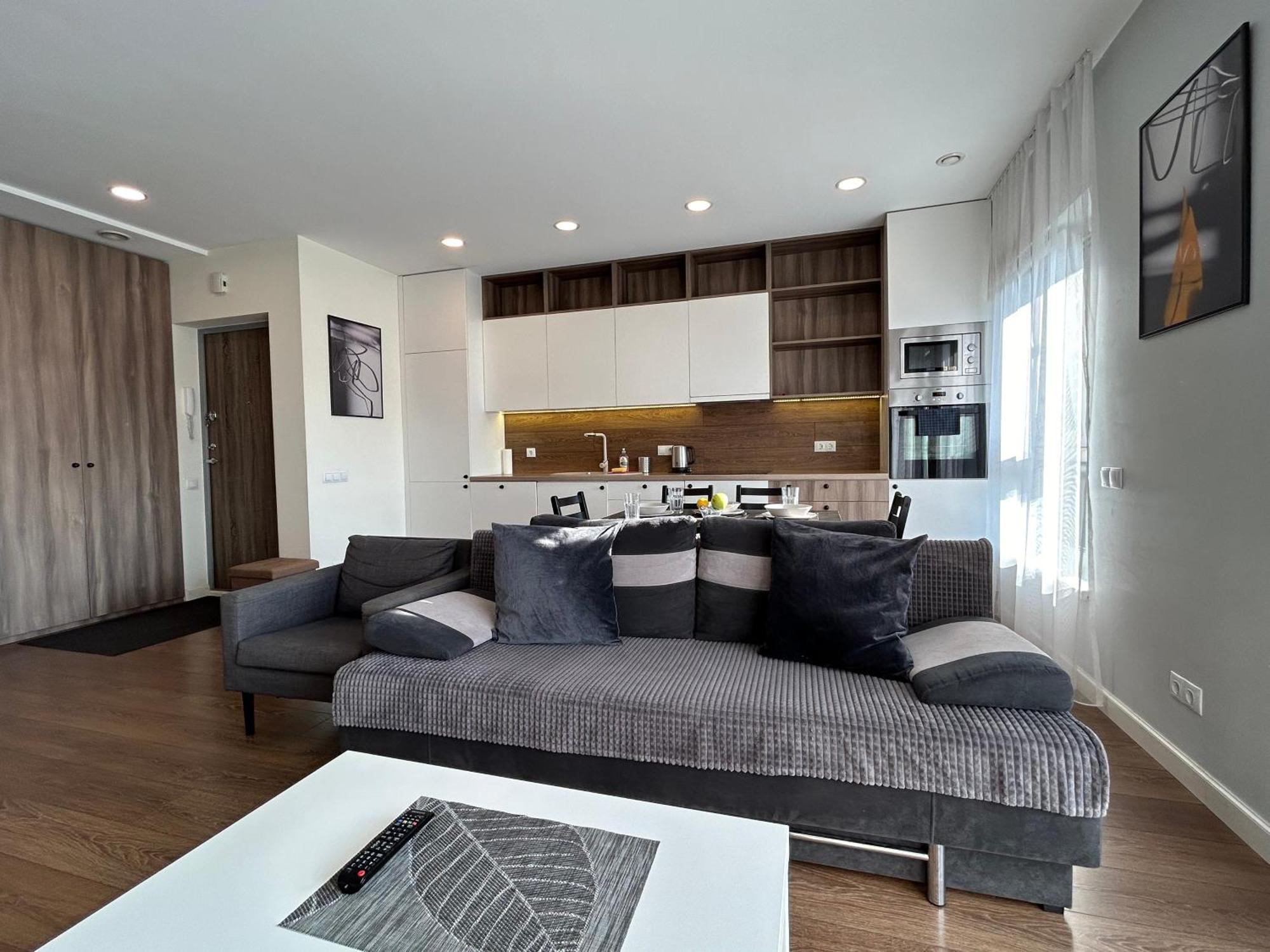 Your Home - Spacious Apartment In City Center, With Balcony & Self Check-In Vilnius Bagian luar foto