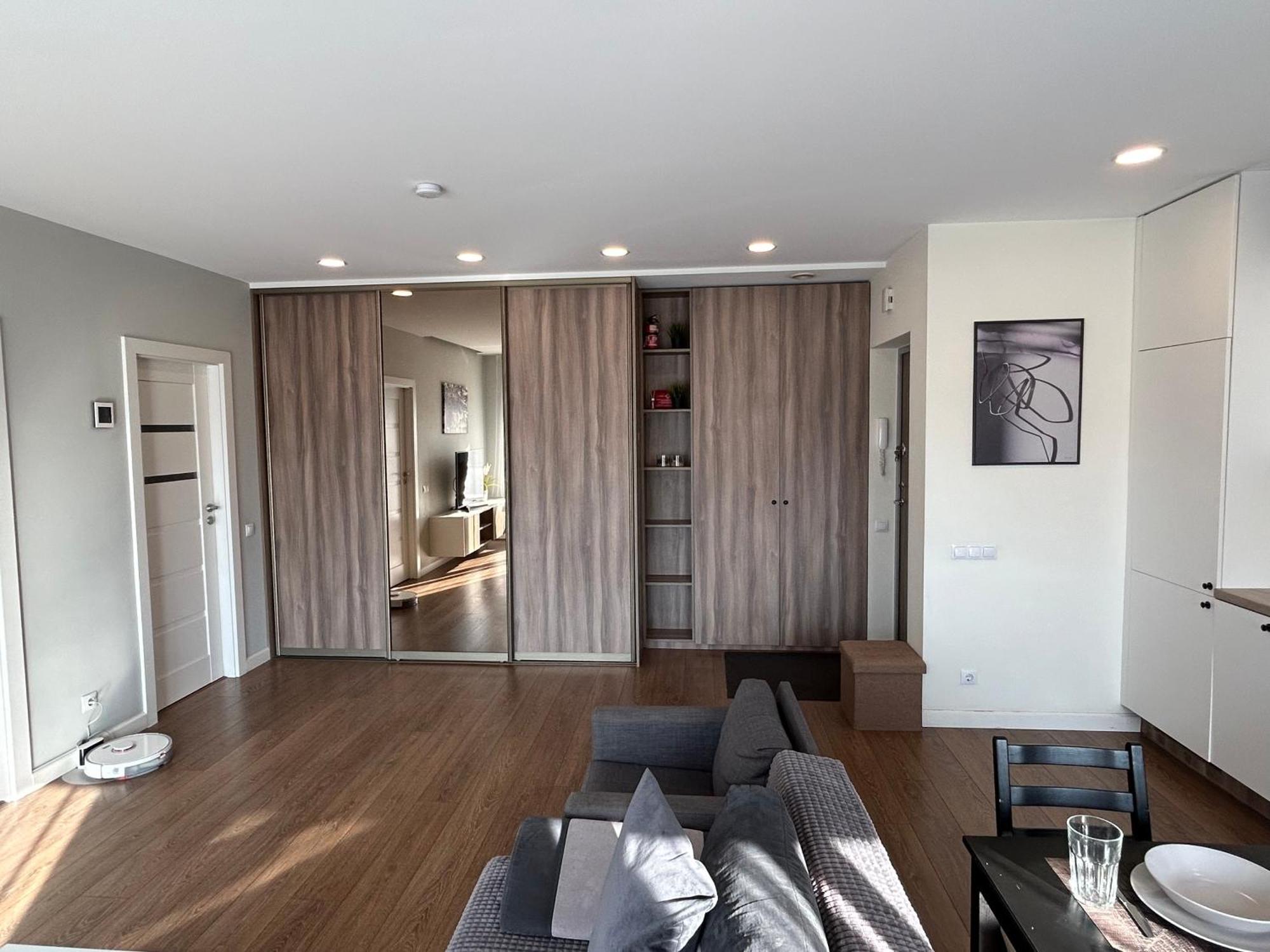 Your Home - Spacious Apartment In City Center, With Balcony & Self Check-In Vilnius Bagian luar foto