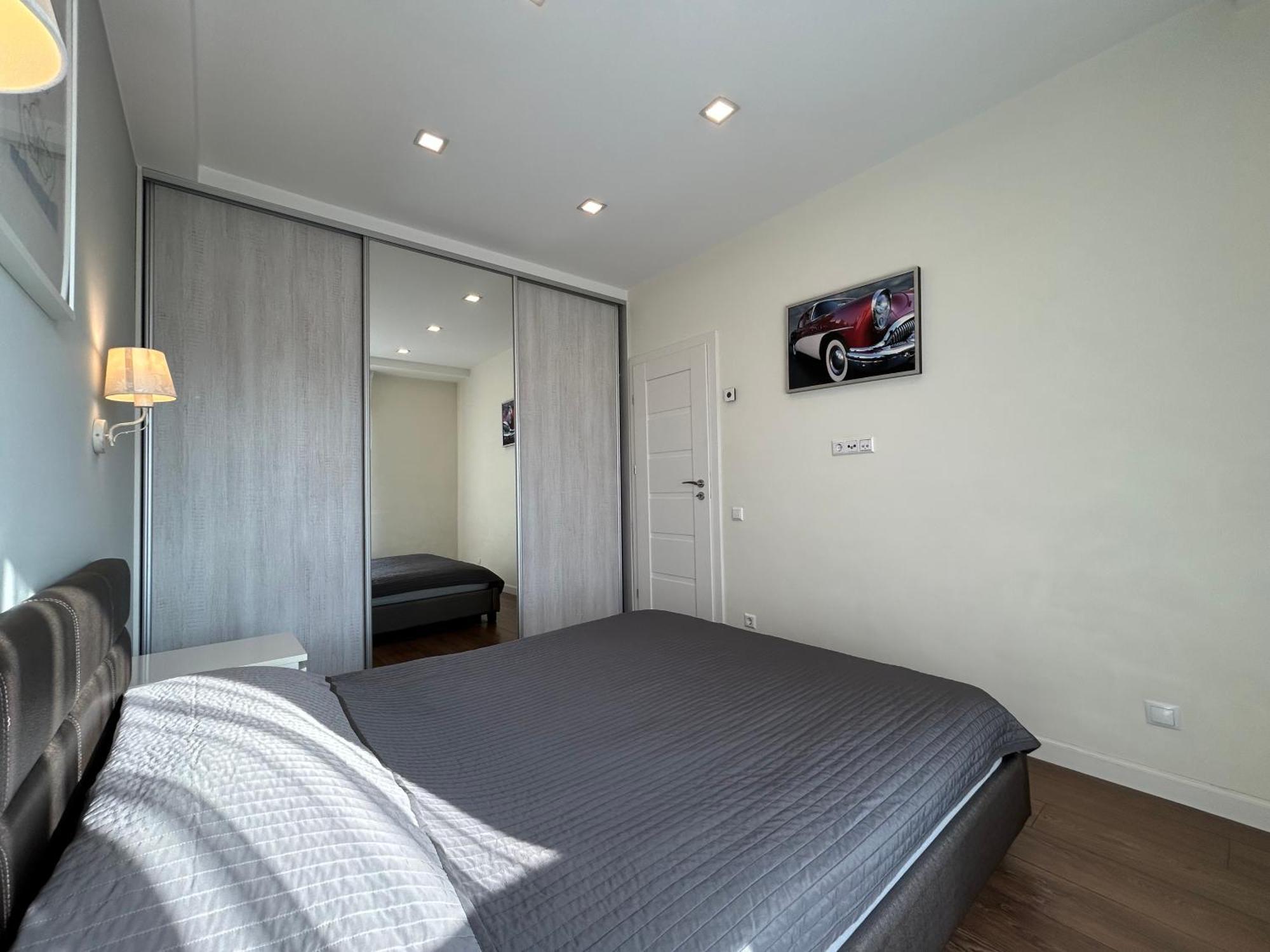 Your Home - Spacious Apartment In City Center, With Balcony & Self Check-In Vilnius Bagian luar foto